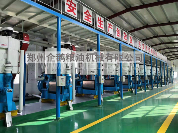 油脂精煉成套設備，企鵝糧油機械 品質優良+技術成熟(圖1)